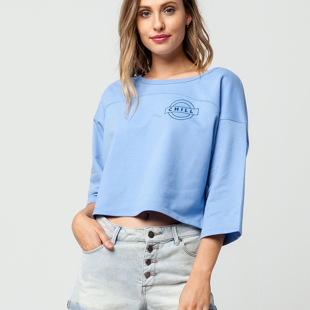 NWT Tilly’s blue Chill crop sweatshirt